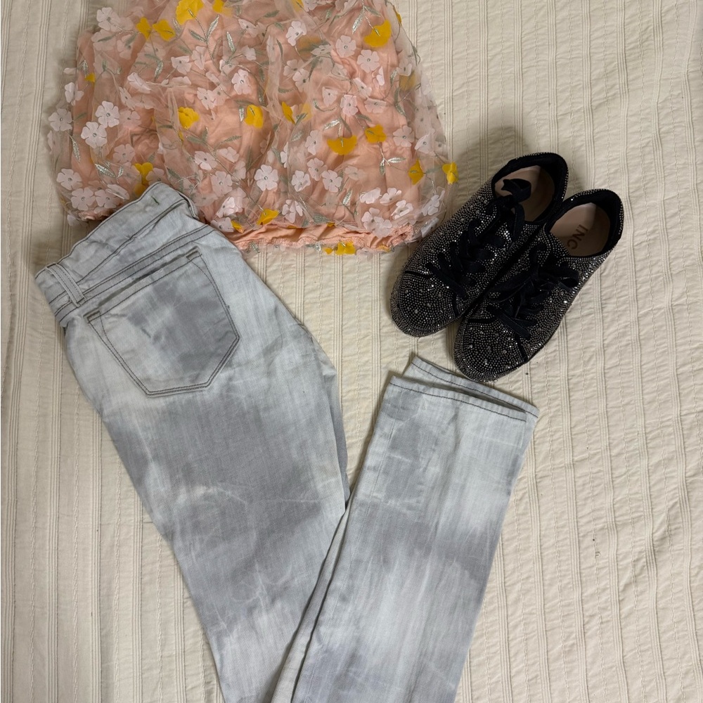 J Brand Pencil Leg Jeans Sz 26 – Distressed Light Wash - Jeans Only